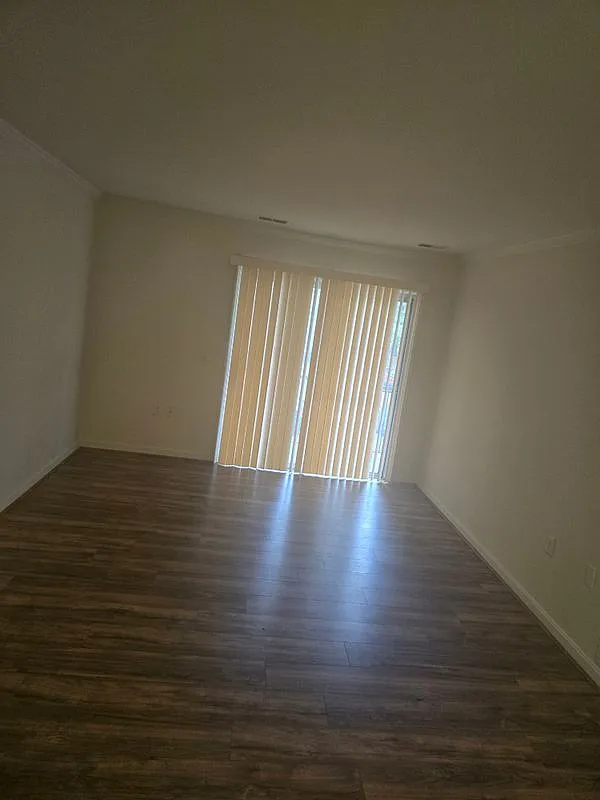 1 bed, 1.0 bath, 779 sqft, $1,550 — Photo 1