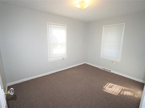 5th image of 1306 N Chester Ave