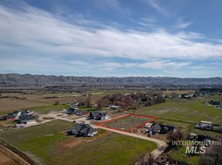 405 Skyview Ln, Emmett, ID 83617