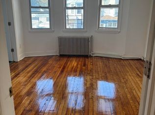 33 Clinton Ave, Staten Island, NY 10301