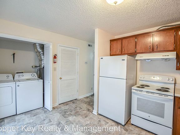 5th image of 2805 Cobalt Dr APT C