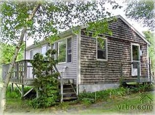 82 Ross Ave, Prudence Island, RI 02872