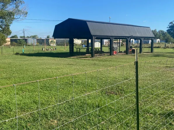 1134 Old Henderson Hwy, Breaux Bridge, LA 70517