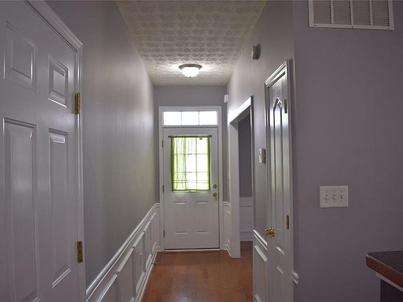 3rd image of 275 Wildcat Lake Dr