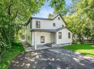 29 Montgomery Ave, Elmsford, NY 10523