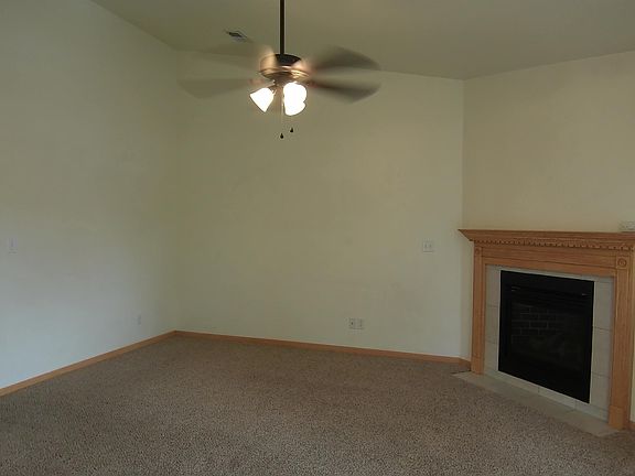 3rd image of 950 52nd Ave #L-4