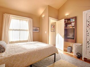 5430 Dover St #1, Oakland, CA 94609