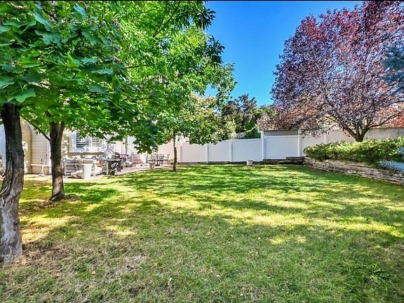 5th image of 6886 S Hillside Village Cir