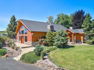 50 Horseshoe Ln, Selah, WA 98942