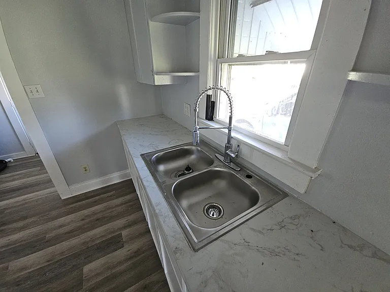 1515 16th Ave NE — Photo 7