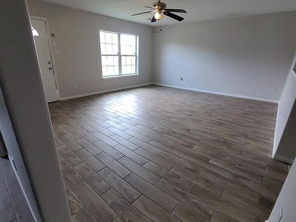 2nd image of 5419 Quail Cove Ln