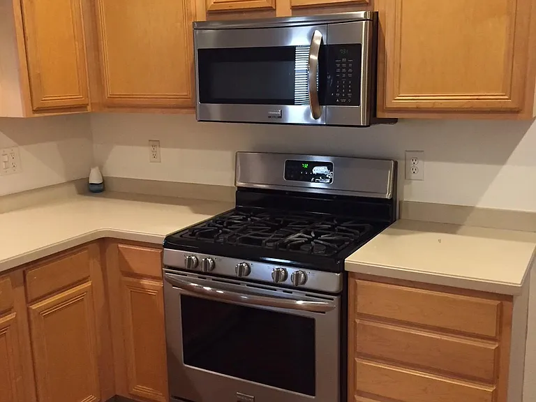 4830 Windingbrook Trl — Photo 3