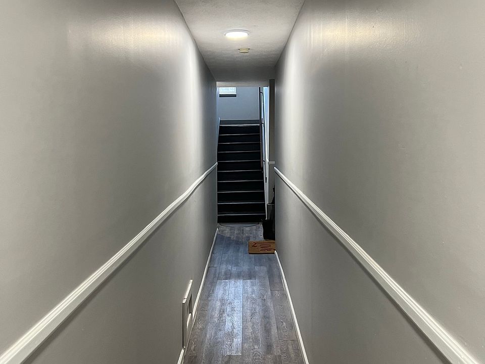 1st image of 838 Oak St