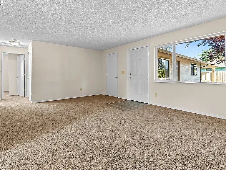 2 bed, 750 sqft, $1,550 — Photo 3
