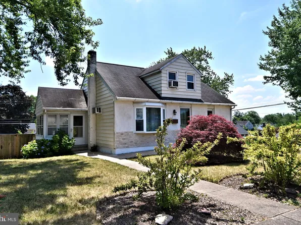 446 Spring St, Pottstown, PA 19464