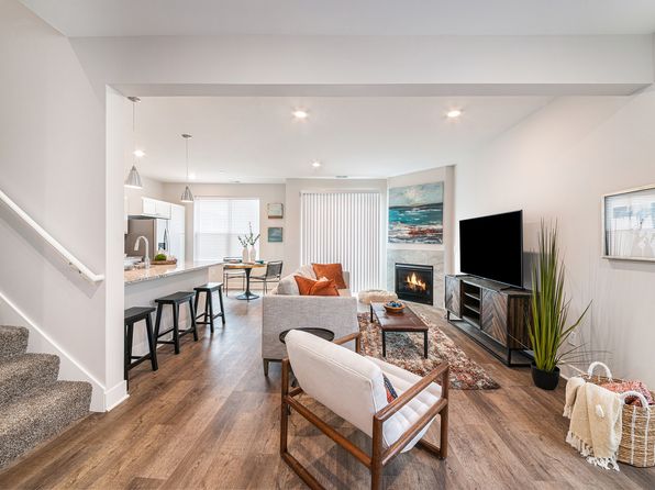 Meadowood Townhomes | 3300 E Beltline Ave NE, Grand Rapids, MI