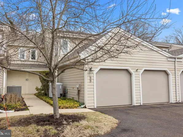 609 Hampton Ct, Doylestown, PA 18901