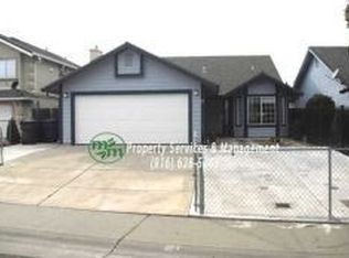 12 Del Luna Ct, Sacramento, CA