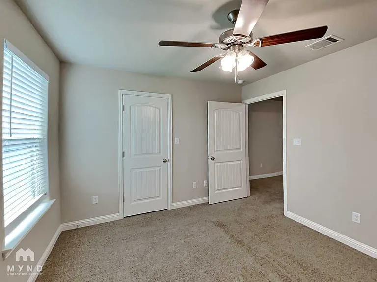702 Rolling Terrace Cir — Photo 7