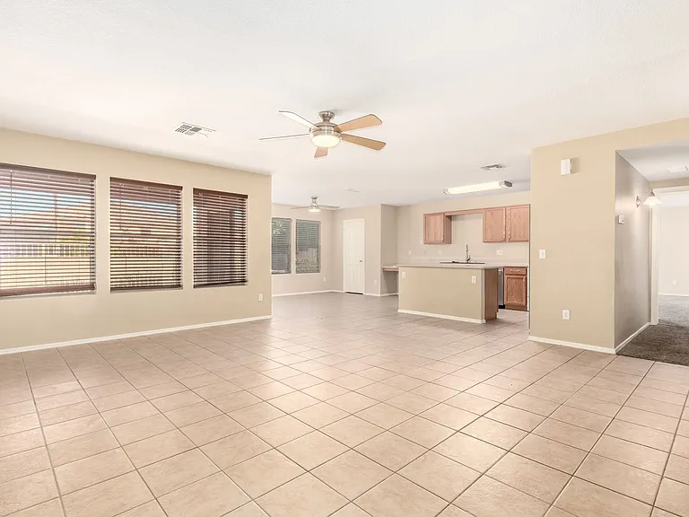 1310 E Beth Dr — Photo 11