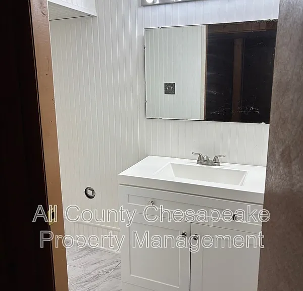 6206 Scranton Rd — Photo 14
