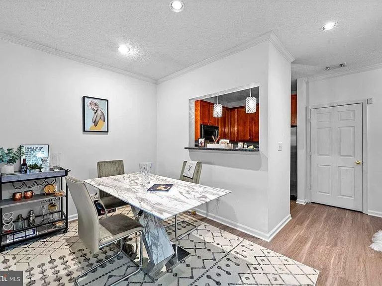 1708 Lake Shore Crest Dr #24 — Photo 6