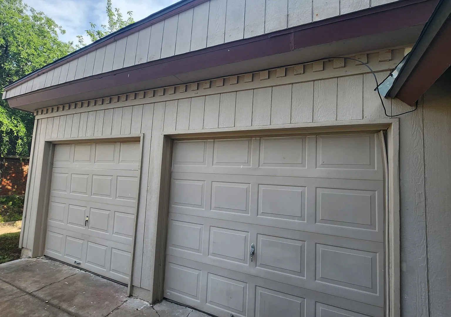 Very nice home located in the Eisenhower Village! NO PETS! — Photo 2