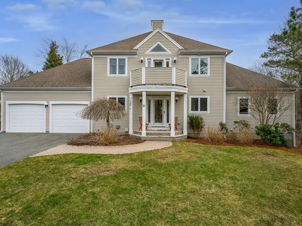 21 Fairway Pointe Road, East Falmouth, MA 02536