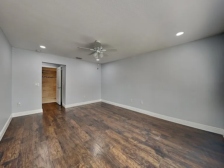 3979 Versailles Dr — Photo 10