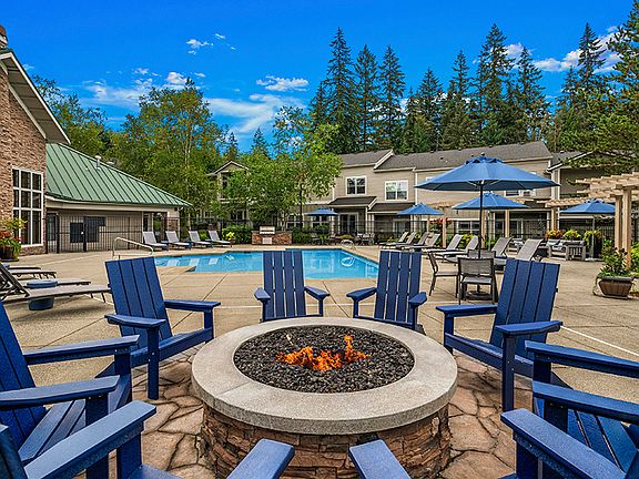 Outdoor firepit