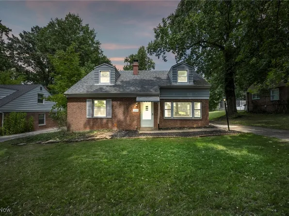 1009 Renfield Rd, Cleveland Heights, OH 44121