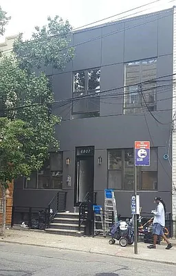 Rented by Premier Metro Realty Corp | media 6