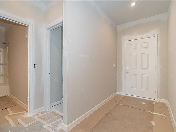 4th image of 2219 Eagle River Dr