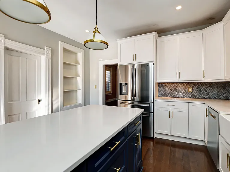 243 Jackson St — Photo 9