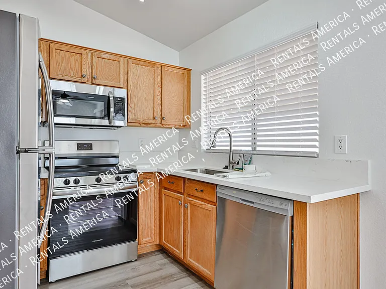 3627 W Melinda Ln — Photo 5