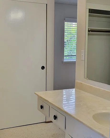 21940 Rucker Dr — Photo 14