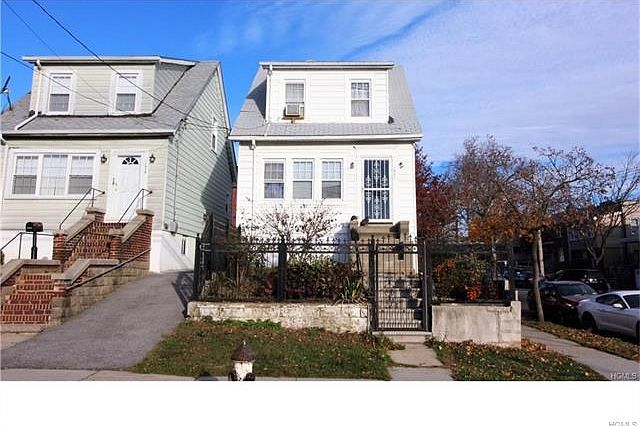 2nd image of 1521 Adee Ave