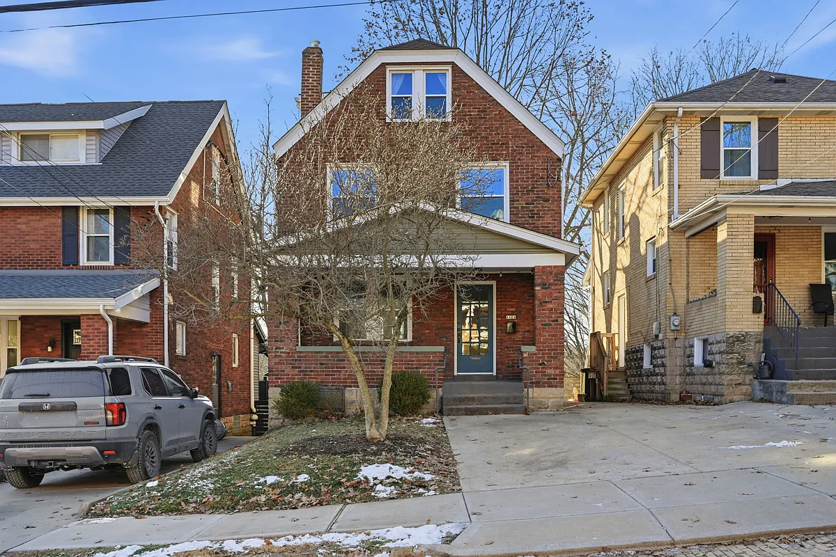 3 bed, 1612 sqft, $2,900 — Photo 2