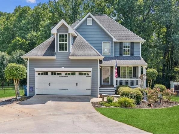 6190 Parris Cir, Cumming, GA 30040