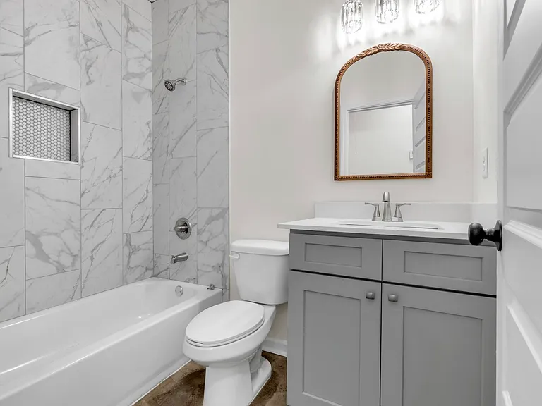 1370 Dow Pl — Photo 6