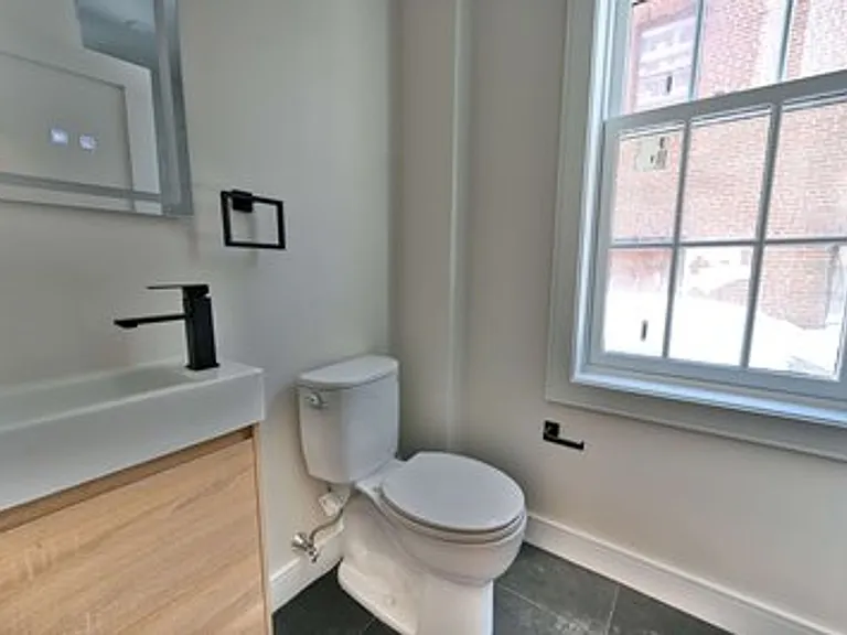 18 Winchester St #1A — Photo 12
