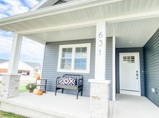 645 Locust Ln, Evansville, WI 53536