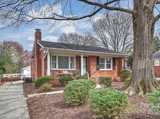 1915 Sandhurst Dr, Charlotte, NC 28205