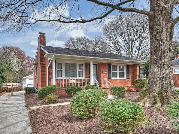 1915 Sandhurst Dr, Charlotte, NC 28205
