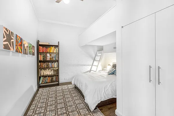 Sold by Compass | media 23