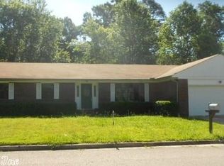 220 Cedarwood St, Hot Springs, AR 71901