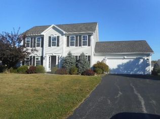 76 Timarron Trl, Greece, NY 14612