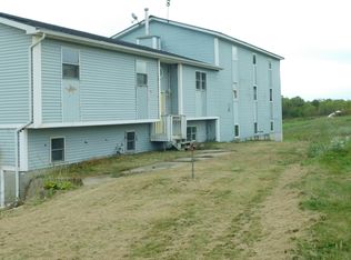 25287 165th St, Columbus Junction, IA 52738