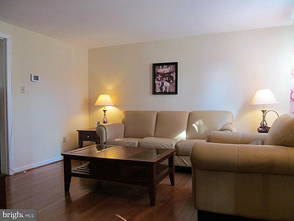 2nd image of 39 Belle Ct