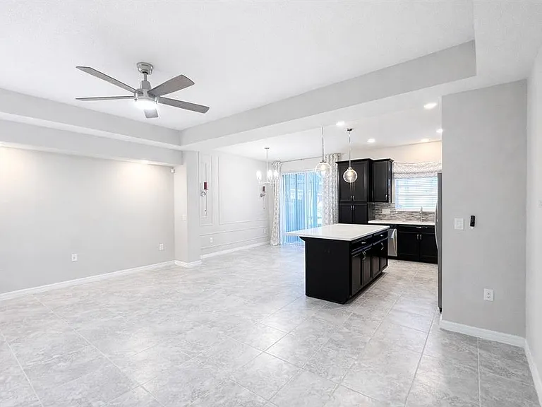 3749 Brighton Park Cir — Photo 6